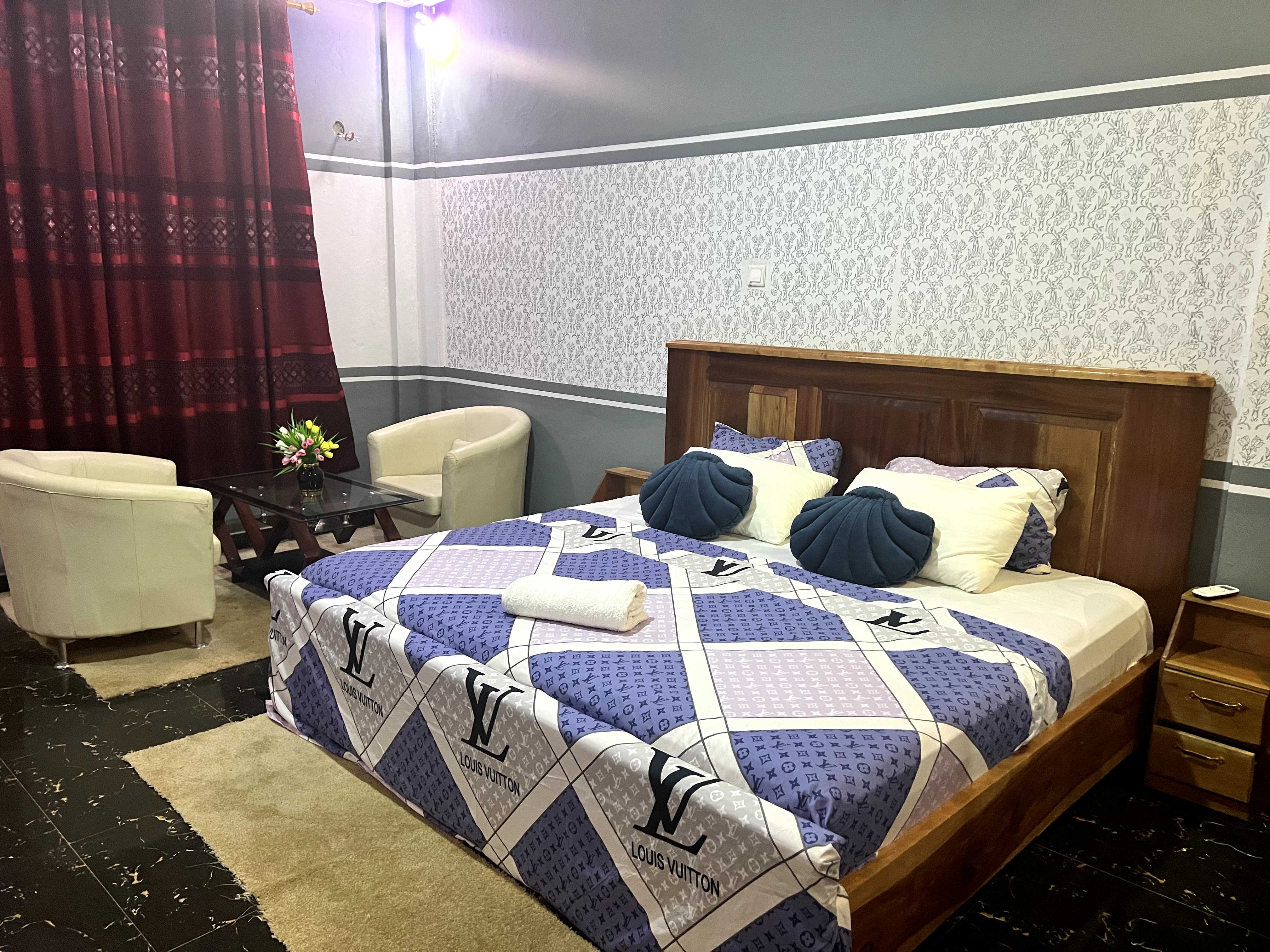 Big beds with Pillow to mattresses for the most confortable sleep